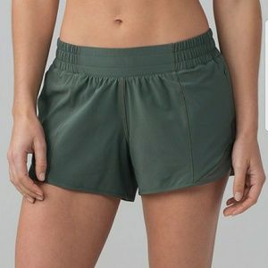 Lululemon Hotty Hot Short (Short Length) - Olive 6